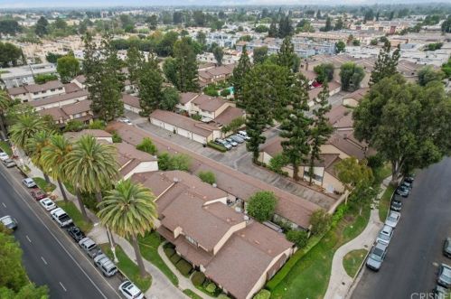 14701 Parthenia St, Van Nuys, CA 91402-2951
