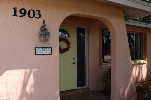 1903 15th Ter, Cape Coral, FL 33909-1667