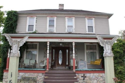 162 Farrow St, Nelsonville, OH 45764-1214