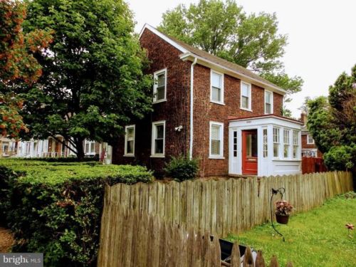 2823 Idaho Rd, Camden, NJ 08104-2810