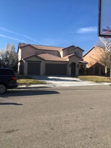 12587 Madrona St, Victorville, CA 92394-9510