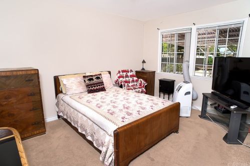 13102 Vultee Ave, Bellflower CA  90706-2023 exterior