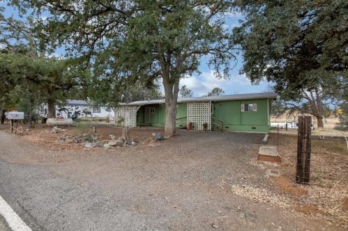 5015 Lodoga Stonyford Rd, Sites, CA 95979-9727