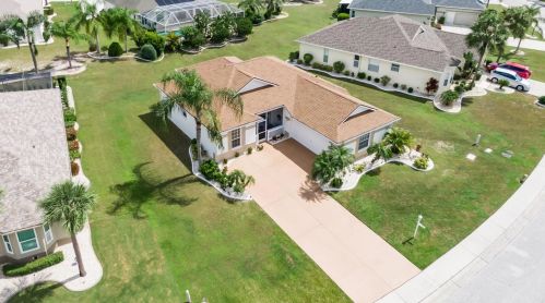 2217 Preservation Green Ct, Ruskin FL  33573-4418 exterior