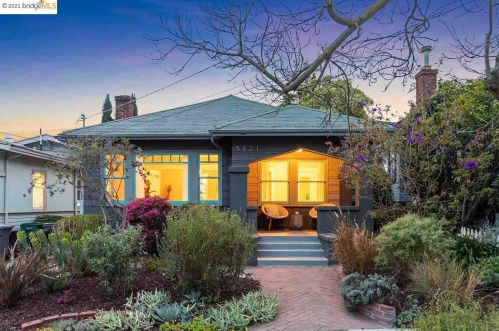 5421 Brookdale Ave, Oakland, CA 94619-3208
