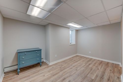 1207 Charlton St, Saint Paul MN 55118-2922 exterior