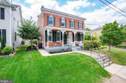 2454 16th St, Wilmington, DE 19806-1320