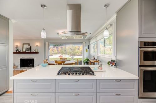 4125 Palos Verdes Dr, Palos Verdes Estates CA 90274-0025 exterior