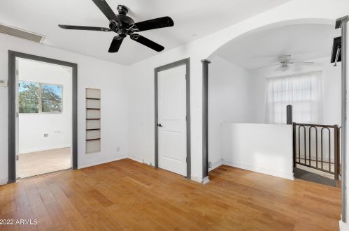 2515 10 St, Phoenix AZ 85020-5821 exterior