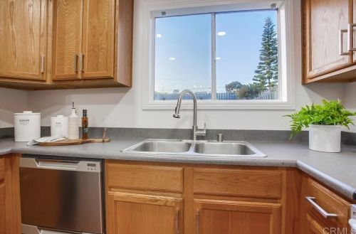 4042 Conrad Ave, San Diego CA 92117-1913 exterior