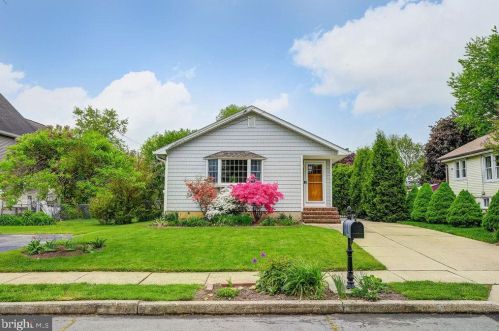 421 Princeton Ave, Trenton, NJ 08619-2369