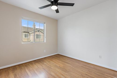 438 E St, Benicia, CA 94510-3288
