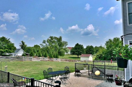 320 Stephen Ct, Charles Town WV  25414-4126 exterior