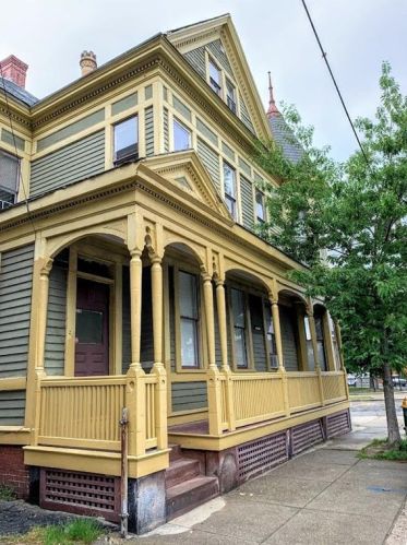 125 Parade St, Providence, RI 02909-1735