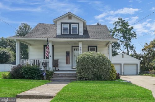 27 Corson Ave, Trenton, NJ 08619-1615