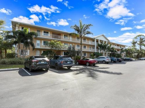 3031 Sandpiper Bay Cir, Naples, FL 34112-5607