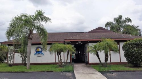 853 Yacht Club Way, Moore Haven FL  33471-2823 exterior
