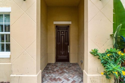 348 Chambord Ter, West Palm Beach, FL 33410-2270