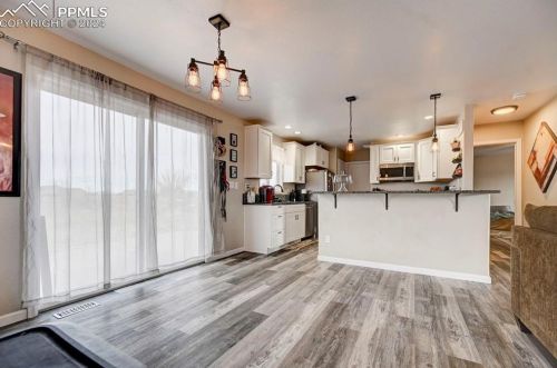 921 Cayuga Dr, Pueblo CO 81007-3130 exterior