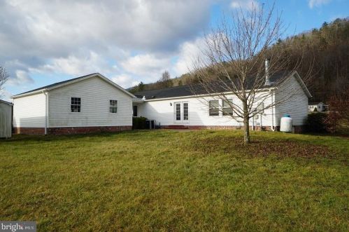 73 Golden Eagle Ln, Franklin, WV 26807-5639