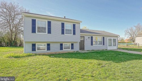 17 Ivy Ln, Erial, NJ 08081-1749