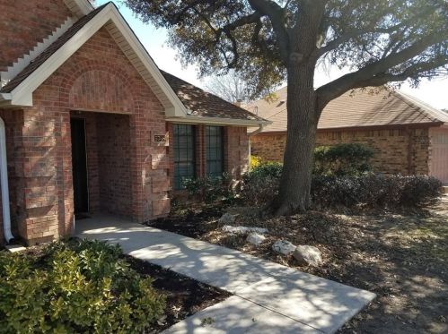 5708 Guadalajara Dr, Fort Worth, TX 76180-6122