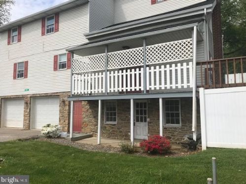 3381 Cape Horn Rd, Red Lion, PA 17356-9081