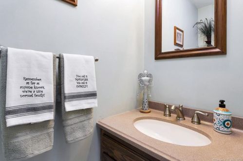 16 Vollmer Ave, Norwalk CT  06851-4132 exterior