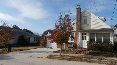 63 Glenwood Ave, Pt Lookout, NY 11569-3006