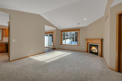 1226 Willow Pond Dr, Saint Cloud, MN 56387-2038