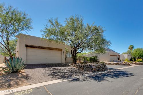 39011 Habitat Cir, Cave Creek, AZ 85331-8573