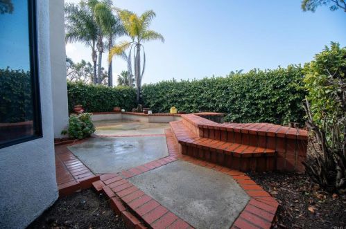 6319 Caminito Del Pastel, San Diego CA  92111-6825 exterior