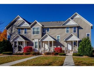 2447 Foxglove Cir, Hudson, WI 54016-8252