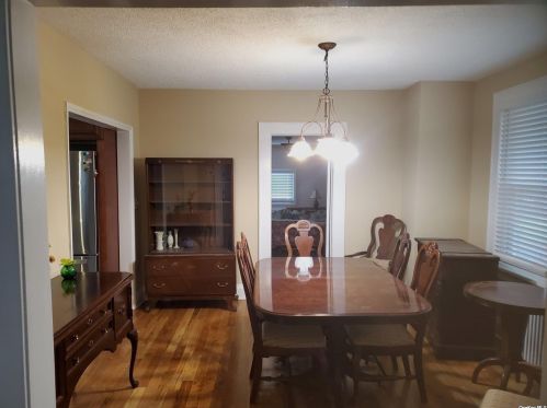 79 Cleveland Ave, Rockville Centre NY  11570-6003 exterior