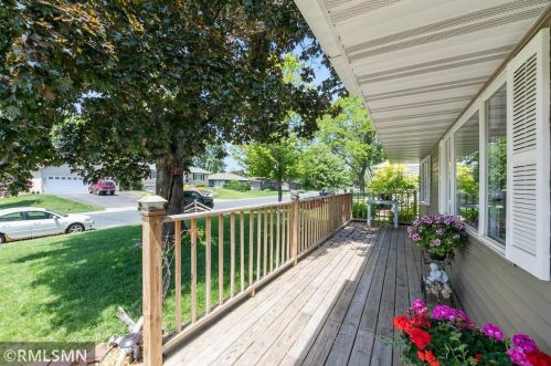 708 23rd Ave, South Saint Paul, MN 55075-1321