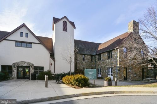 527 Rugby Ct, Purcellville VA  20132-3415 exterior