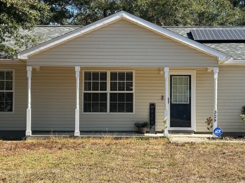 329 Timber Wind Dr, Defuniak Springs, FL 32433-9076