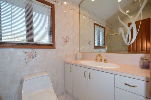 1632 Church St, Holbrook NY  11741-5818 exterior