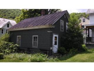 51 Branch Hill Rd, Readsboro, VT 05350-9772