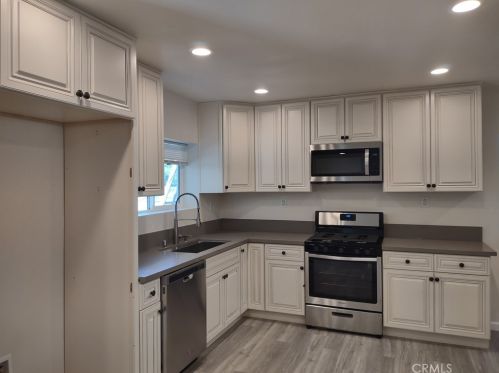 3780 La Hacienda Dr, San Bernardino CA  92404-2039 exterior