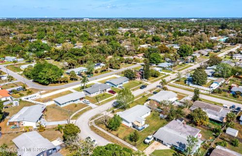 2558 Stratford Dr, Cocoa FL  32926-4319 exterior