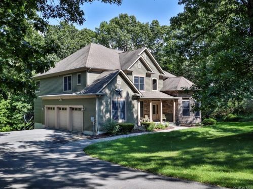 25 Belcher Rd, Warwick, NY 10990-3008