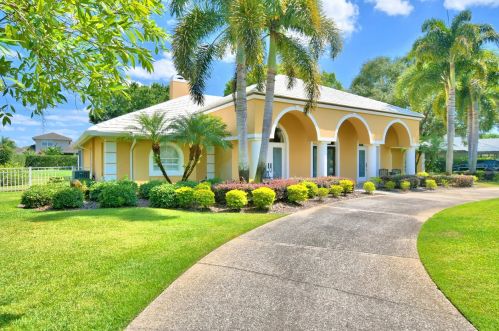 2514 Partridge Dr, Winter Haven, FL 33884-3034