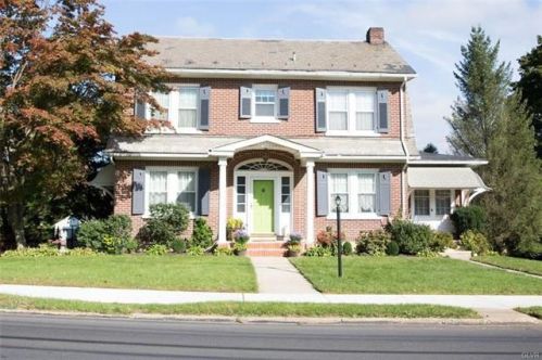 605 Main St, Tatamy, PA 18085-7006