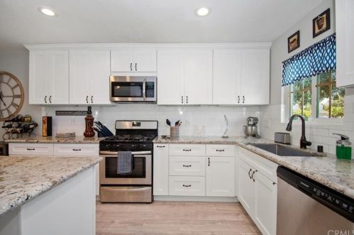 12785 Roswell Ave, Chino CA  91710-3043 exterior