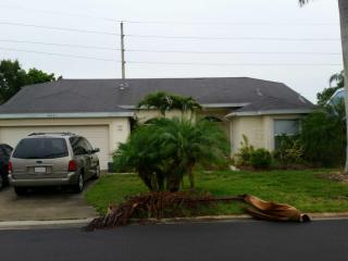 4521 Dover Street Cir, Bradenton, FL 34203-4063