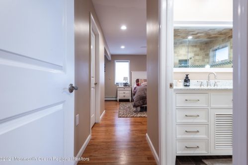 331 Sunset Dr, Pelican Island NJ  08751-2242 exterior