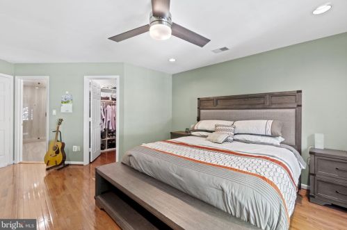 11410 Hollow Timber Ct, Herndon VA  20194-1980 exterior