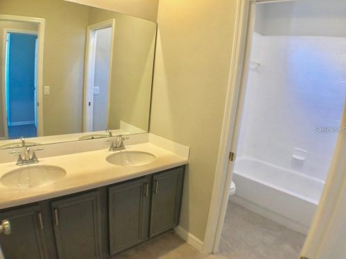 14697 Huntcliff Park Way, Orlando FL  32824-5677 exterior