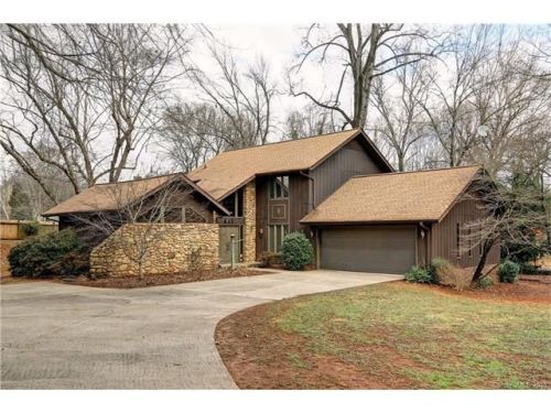 621 Georgia Ave, Statesville, NC 28677-3470